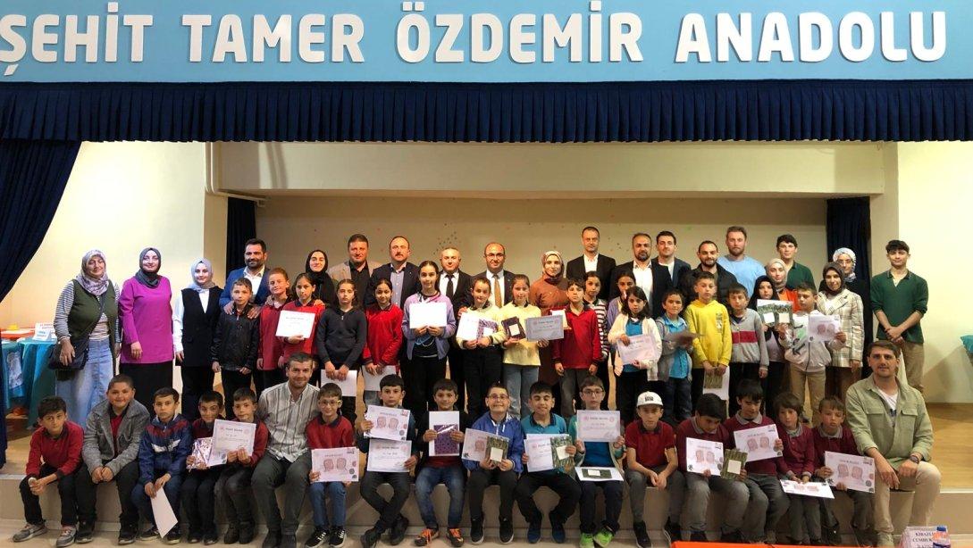  İLÇEMİZ 4. SINIF ÖĞRENCİLERİ ARASINDA BİLGİ YARIŞMASI DÜZENLENDİ